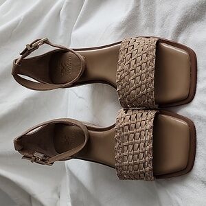 Vince Camuto Women Heel Sandal Pump Tan Leather Upper Wedge Shoes Size 8.5M